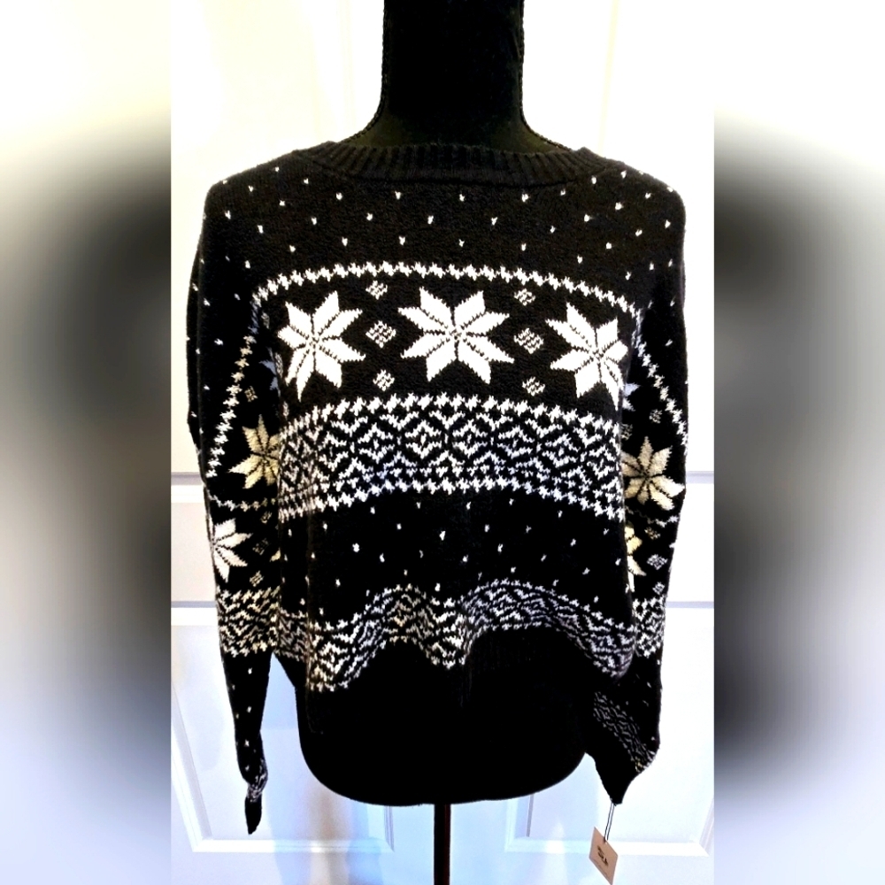 SINCERELY JULES NWT Junior Girl's Cropped Oversized Sweater Snowflakes sz XL